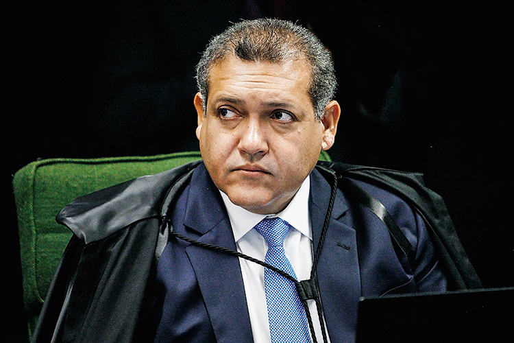 Nunes Marques suspende julgamento sobre proibição da assistolia fetal pelo CFM