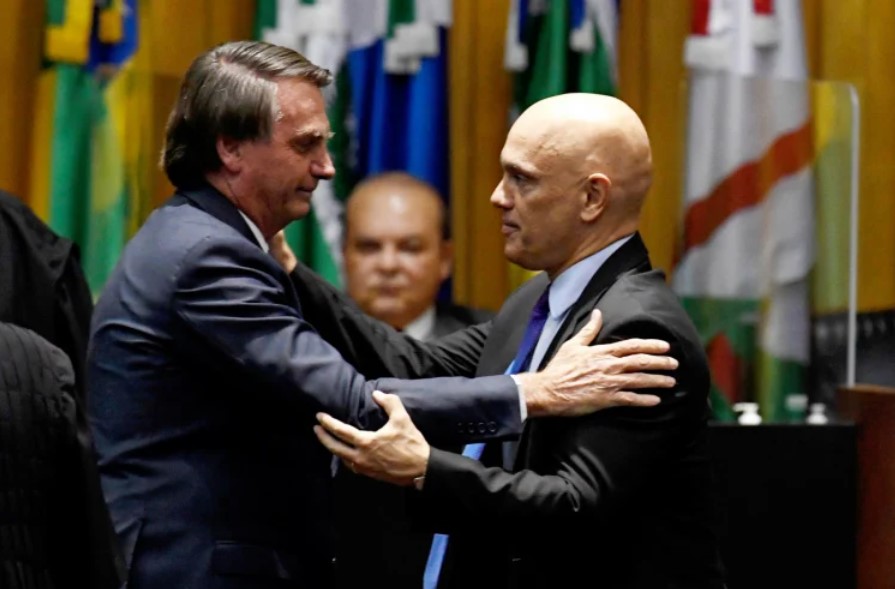 VÍdeo Bolsonaro Cumprimenta Moraes Em Evento No Tst Hora Brasília 3392