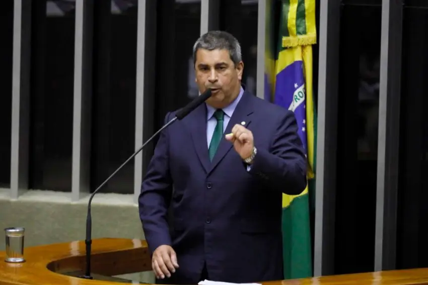 Luis Macedo/Câmara dos Deputados Leia mais em: https://veja.abril.com.br/politica/nao-vejo-a-hora-do-lula-morrer-diz-deputado-do-psl/