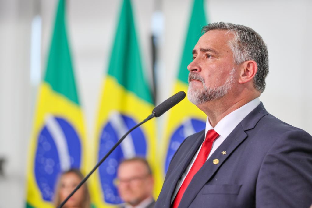 Paulo Pimenta, ministro do Governo Lula, integra “exército de WhatsApp” do Instituto Lula, diz jornal