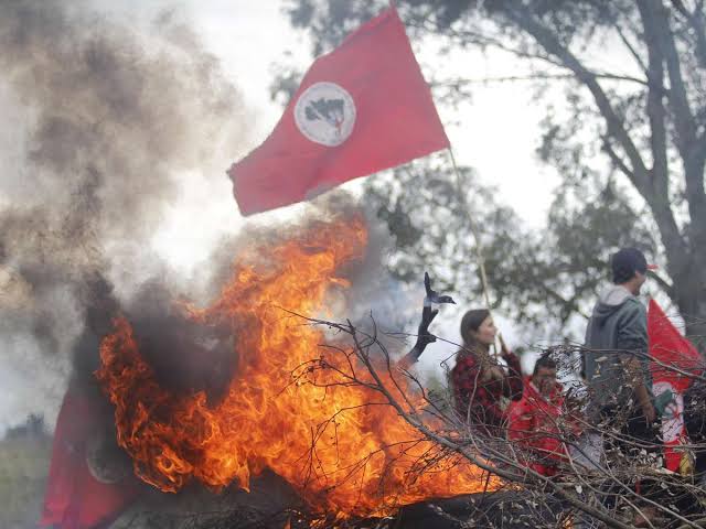 Governo Lula decide que Exército prestará homenagem ao MST no desfile de 7 de setembro