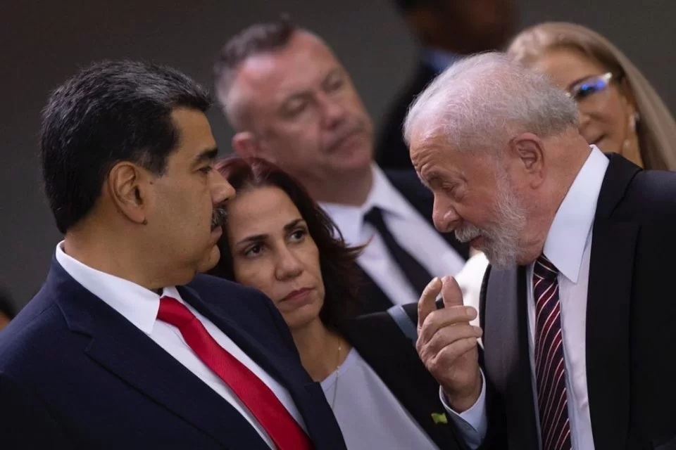 Brasil pode ficar isolado e sofrer sérias sanções caso reconheça reeleição de Maduro