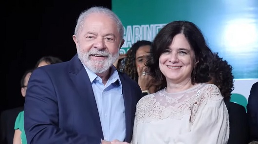 Ministra da Saúde admite que tinha conhecimento sobre contaminação de pacientes por HIV após transplantes no RJ