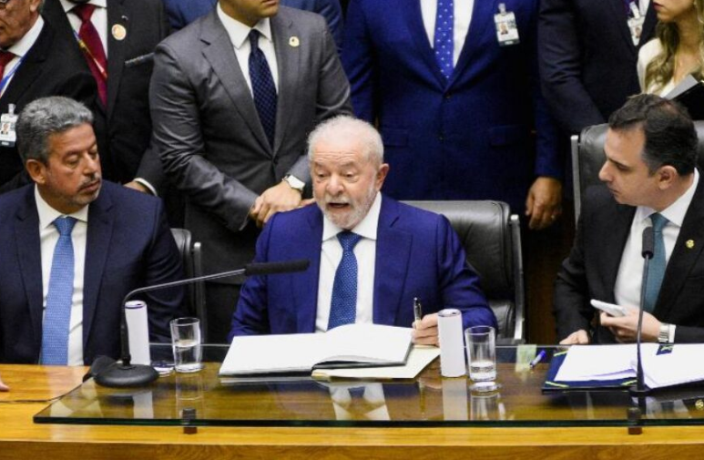 Lula propõe projeto para liberar verbas emergenciais, fora da meta fiscal, ao Rio Grande do Sul