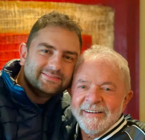 Filho de Lula se envolve em nova polêmica ao responder “minha vida é aberta igual à beira do teu c*” a usuário no Instagram