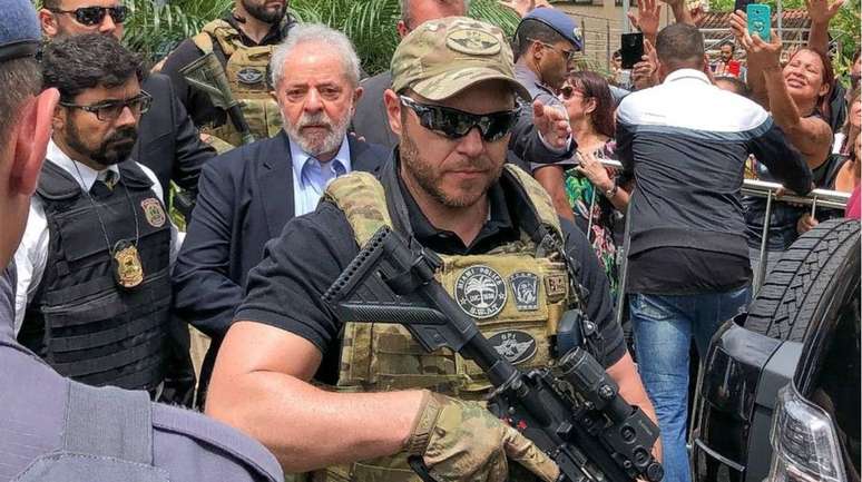 Agente da Policial Federal, que prendeu Lula, assume como deputado em SP