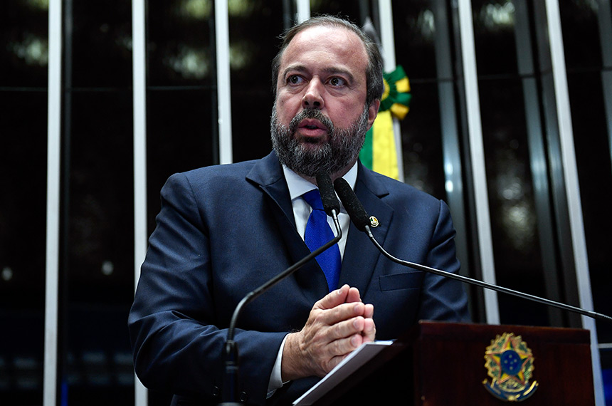 Governo Lula impõe sigilo de 100 anos em declaração de conflito de interesse de Ministro