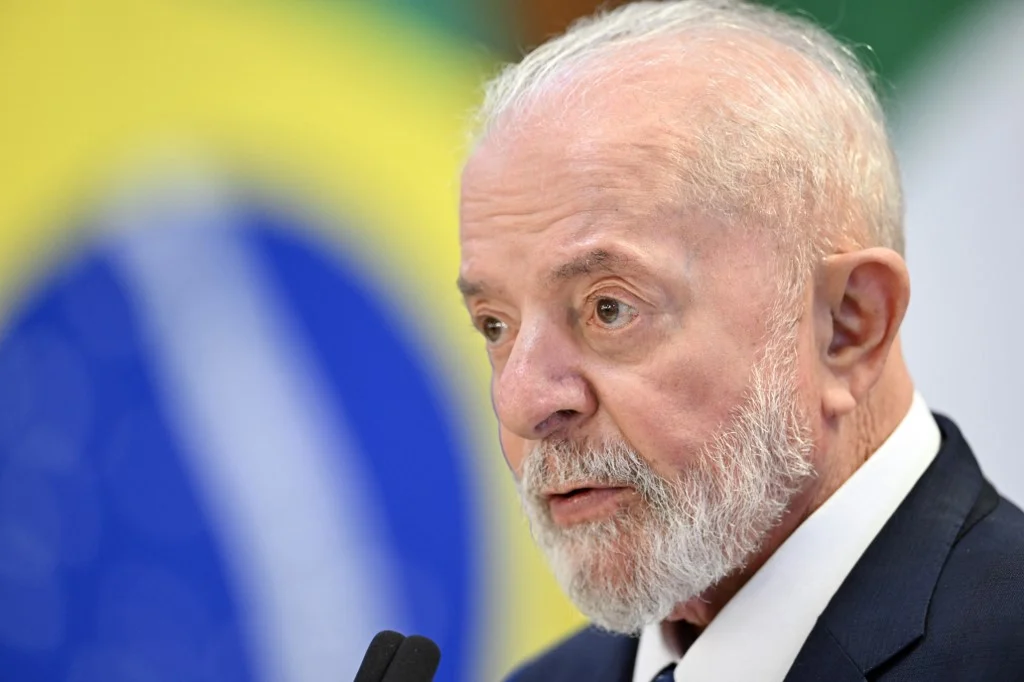 Lula volta a reclamar ausência de Tarcísio em cerimônia nas obras da Via Dutra e Rio-Santos