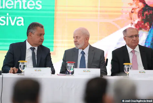 Bloqueio de R$ 15 bilhões, anunciado pelo Governo Lula, afetará todos os ministérios